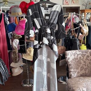 Chic Black and White Women's Blouse